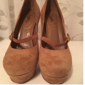 YSL Saint Laurent Nude Brown Palais Pumps